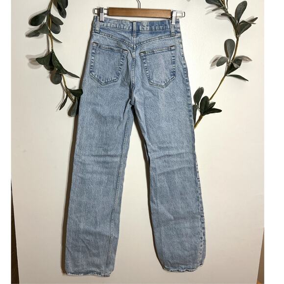 Abercrombie High Rise 90s Relaxed Jeans - Picture 5 of 6